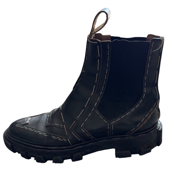 Balenciaga Exposed-Stitch Leather Chelsea Boots  38 / 7.5-8 - Picture 1 of 11